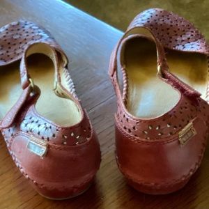 Pikolinos Mary Janes